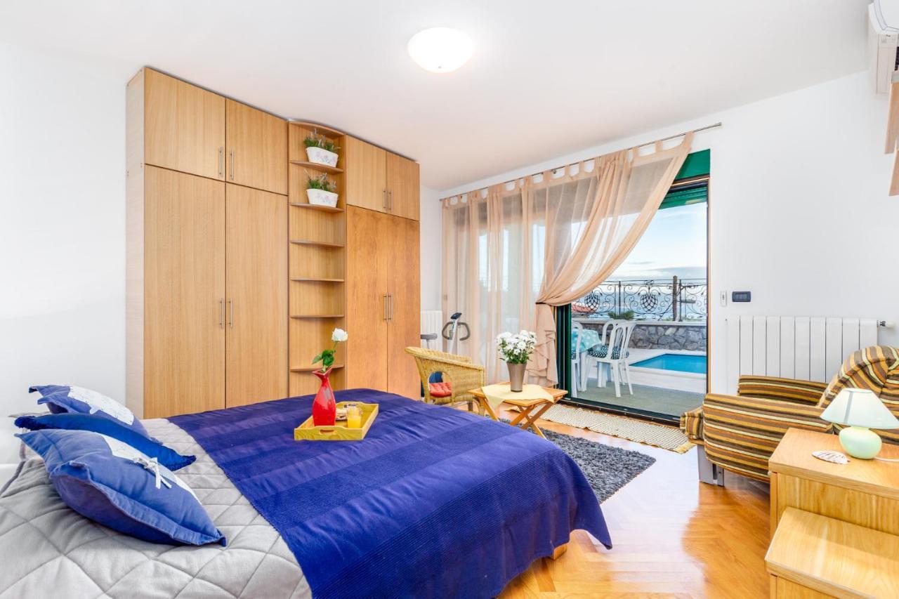 Lux Apartmani Opatija Exterior foto