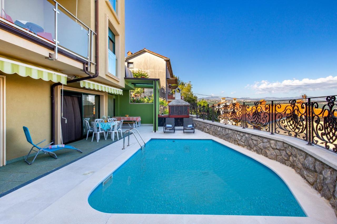 Lux Apartmani Opatija Exterior foto