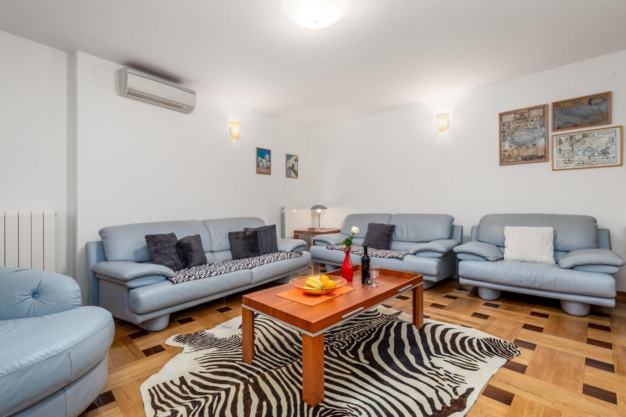 Lux Apartmani Opatija Exterior foto